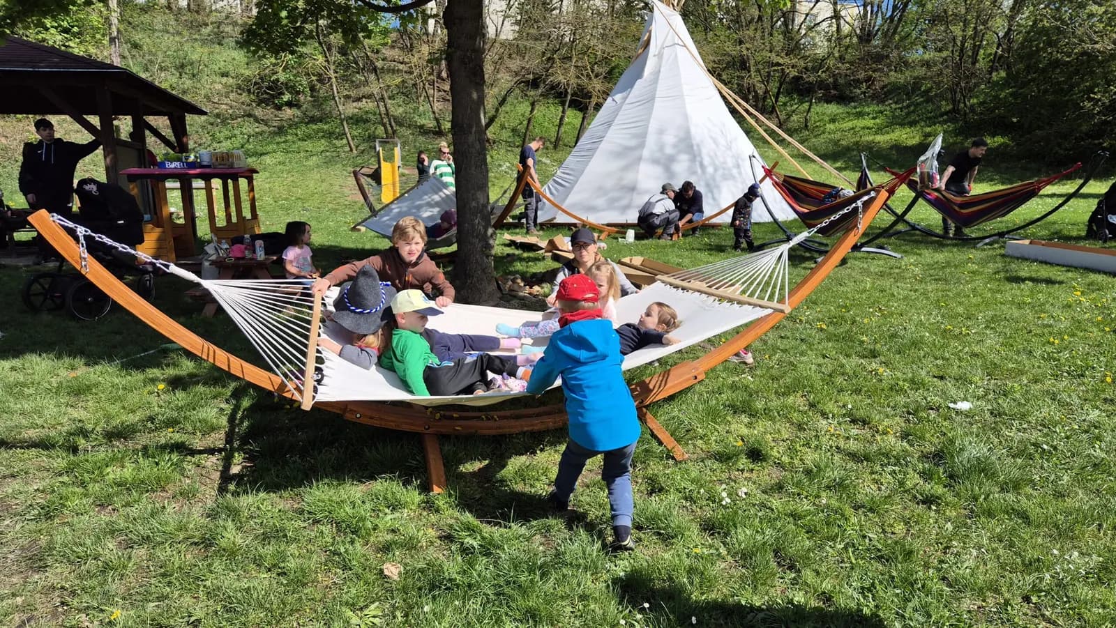 KDE ROSTE ZAHRADA, ROSTE PŘÁTELSTVÍ, fotografie 5