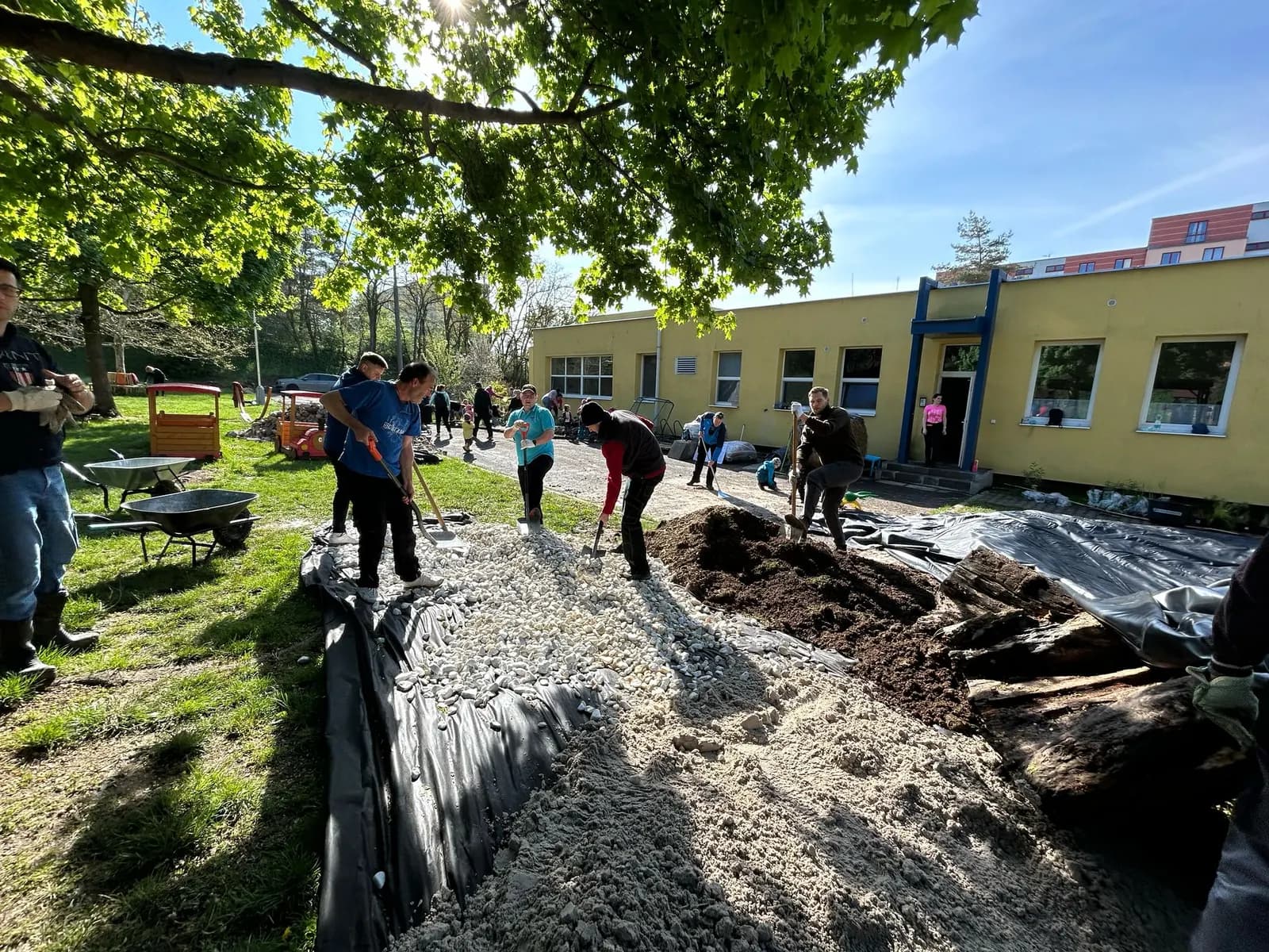 KDE ROSTE ZAHRADA, ROSTE PŘÁTELSTVÍ, fotografie 19
