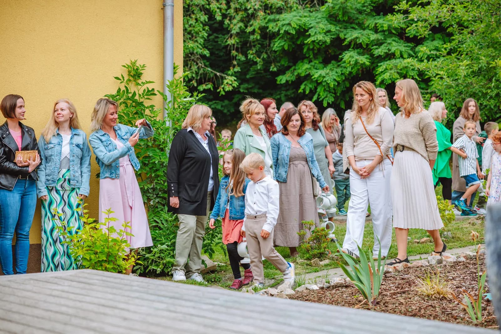Zahradní slavnost našich předškoláků: Den, který patřil jen jim, fotografie 10