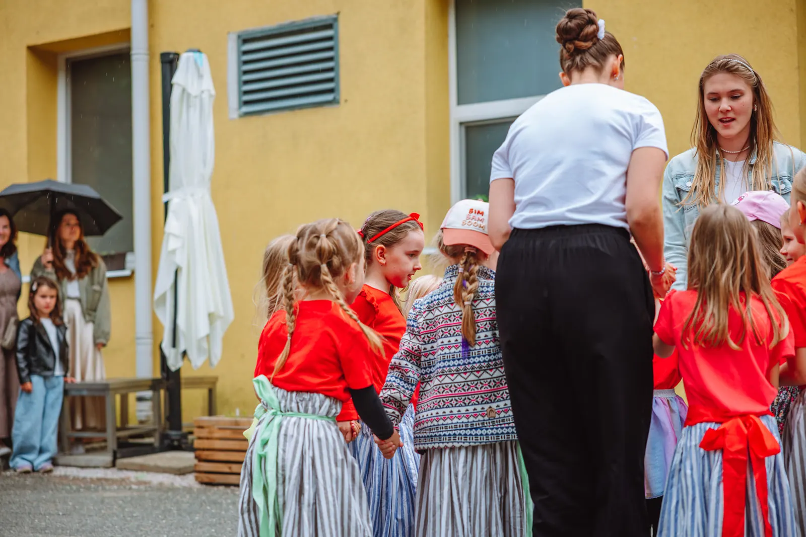 Zahradní slavnost našich předškoláků: Den, který patřil jen jim, fotografie 118