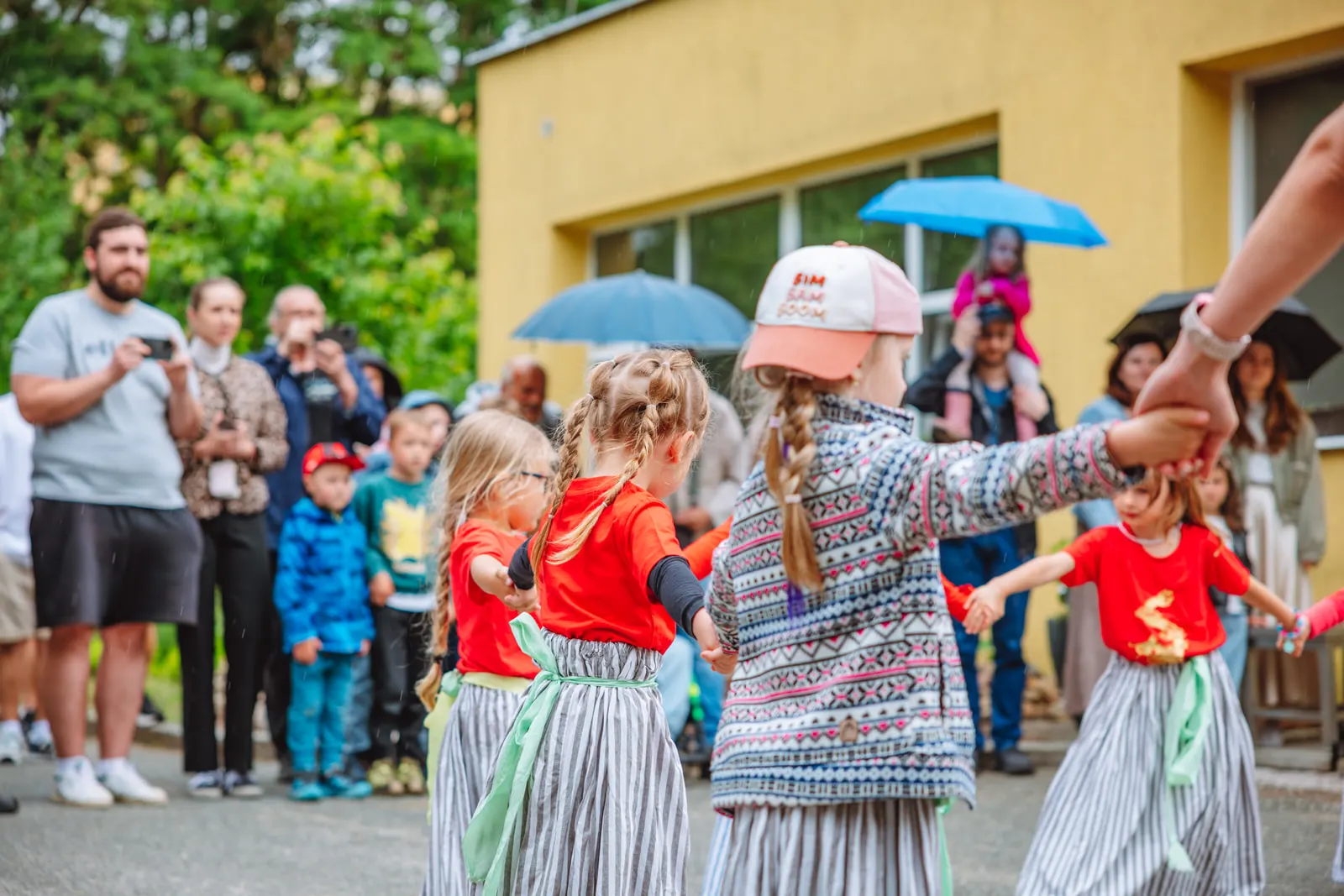 Zahradní slavnost našich předškoláků: Den, který patřil jen jim, fotografie 120