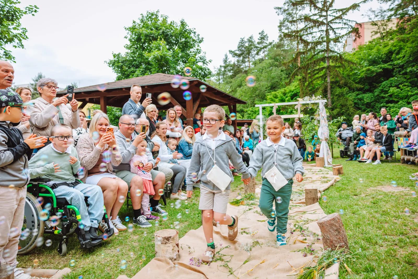 Zahradní slavnost našich předškoláků: Den, který patřil jen jim, fotografie 56