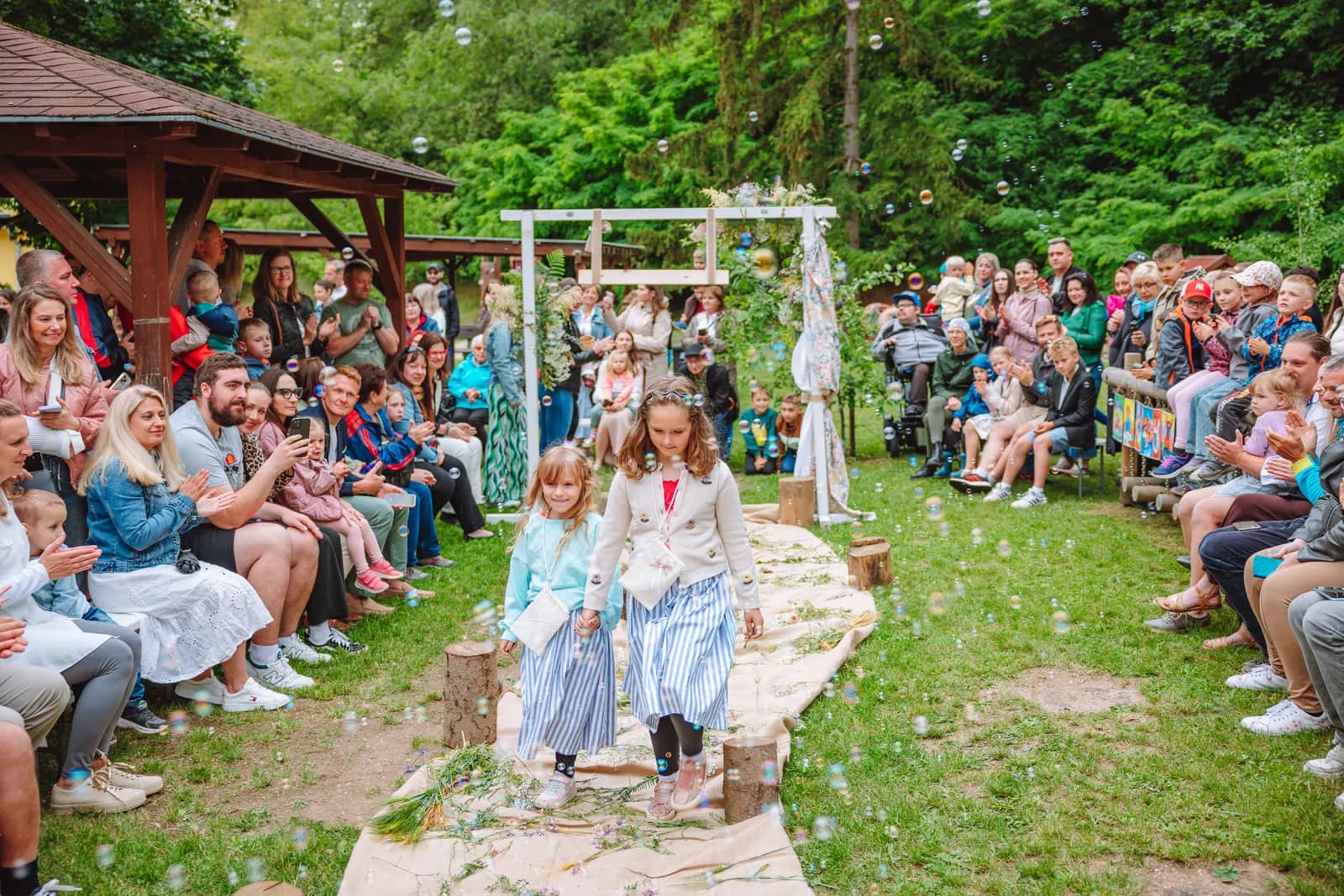 Zahradní slavnost našich předškoláků: Den, který patřil jen jim, fotografie 58