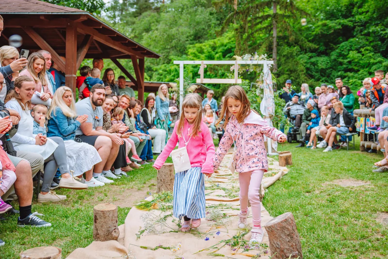 Zahradní slavnost našich předškoláků: Den, který patřil jen jim, fotografie 77